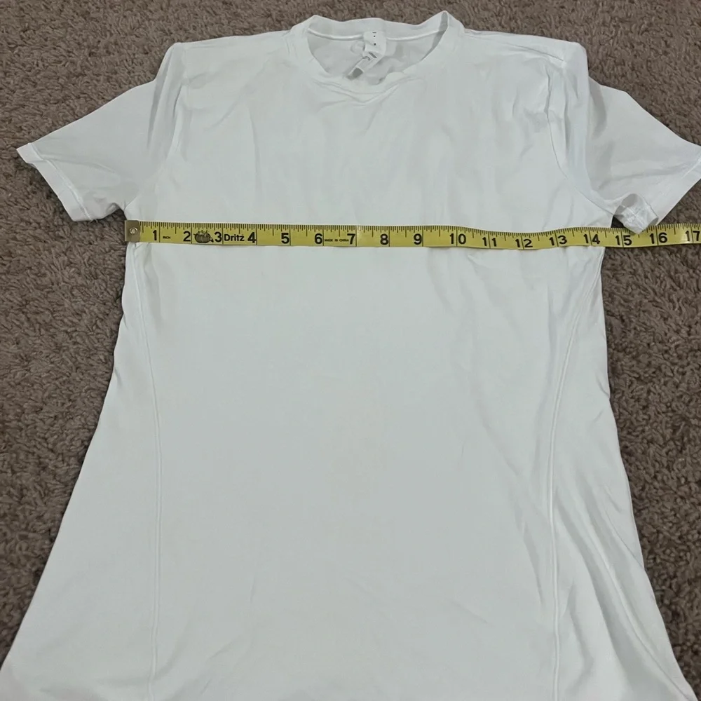 lululemon athletica Classic White Short Sleeve Tee - Picture 4 of 5